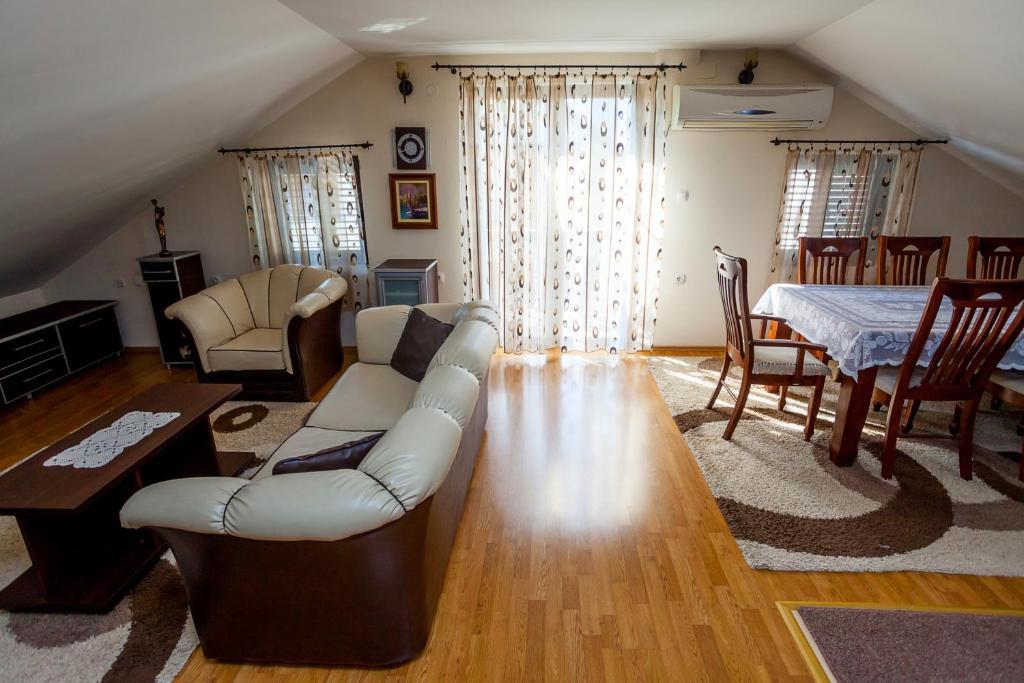 Apartments Ratkovic Tivat Luaran gambar
